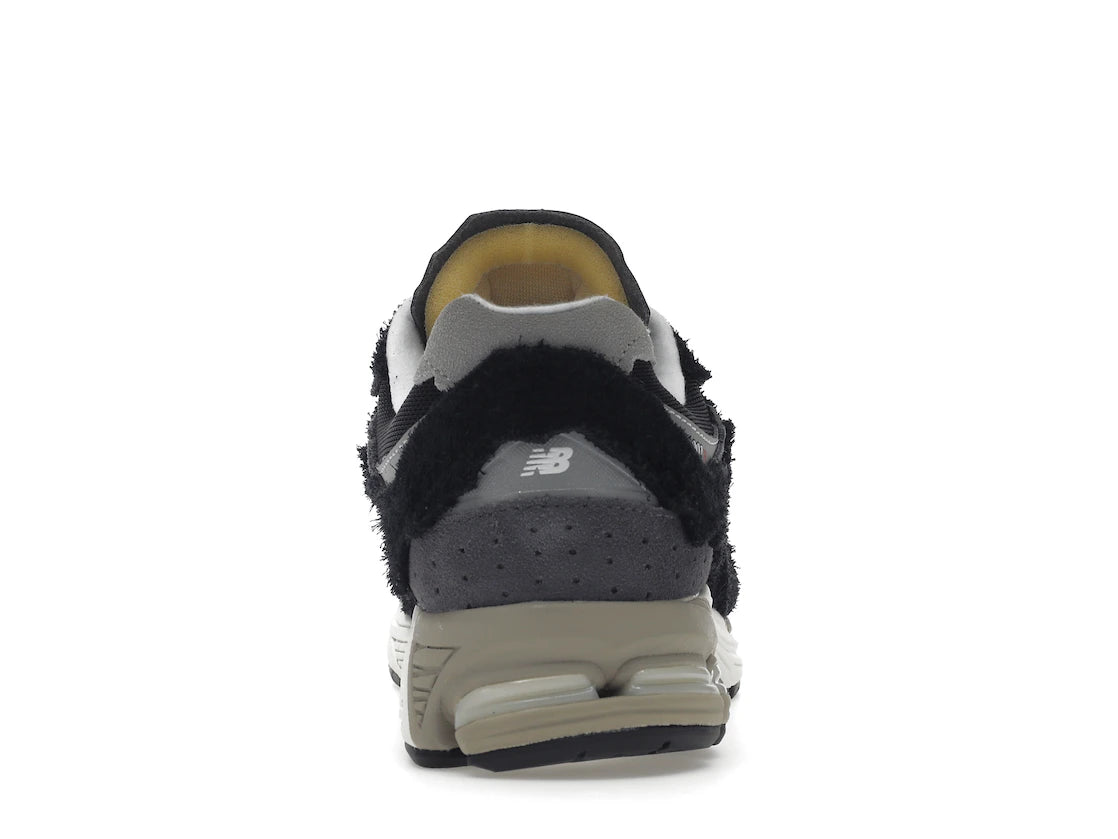 New Balance 2002R Protection Pack Black Grey